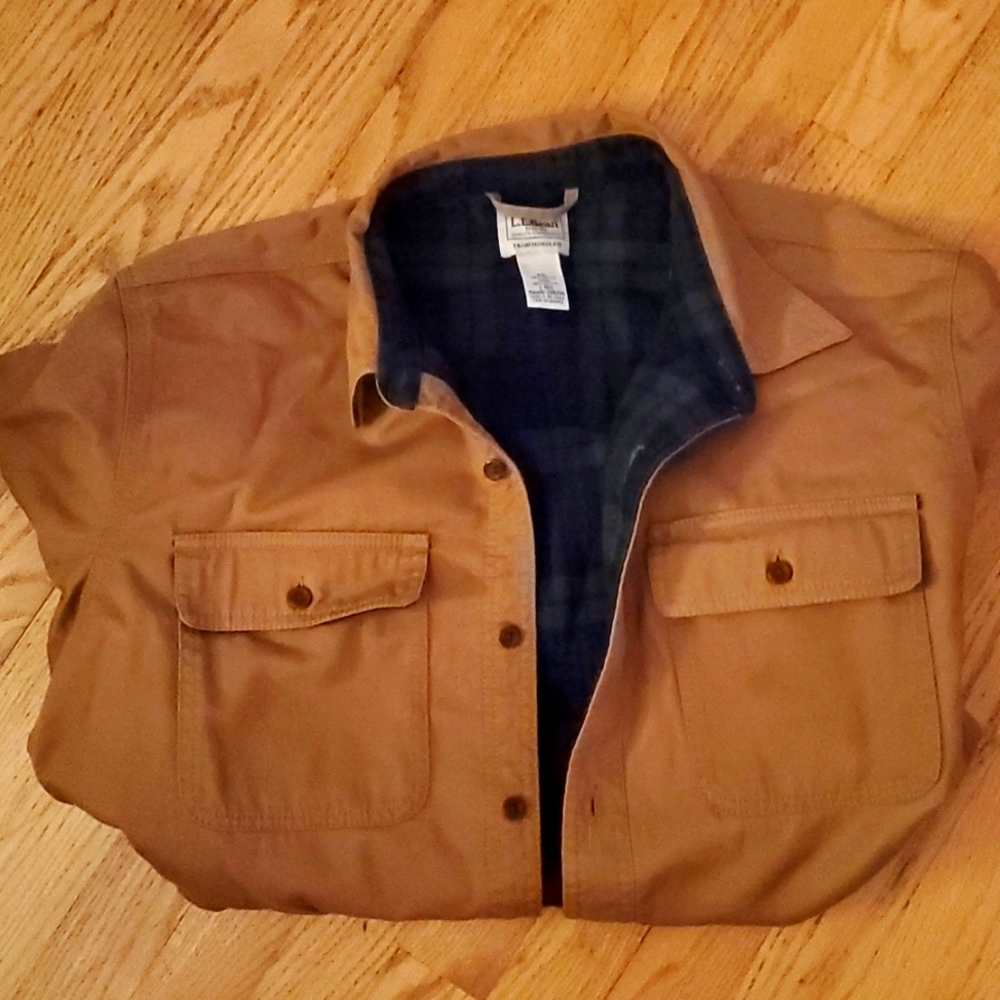 LL Bean 100 percent cotton traditional fit utility jacket